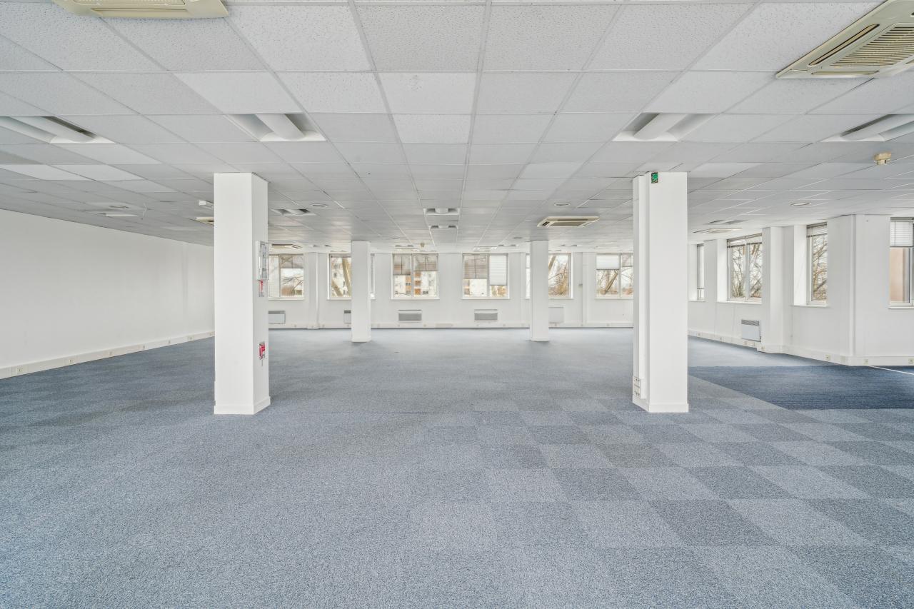 Bureau Neuilly-Plaisance 634m² Location bureau Neuilly-Plaisance Seine-Saint-Denis OLBUR2418860 0